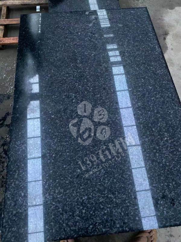 【鐘山大枋石業(yè)】經(jīng)營(yíng)廣西芝麻黑654毛光板、樹(shù)池石、水溝蓋板、馬蹄石、園林環(huán)境等異形石材