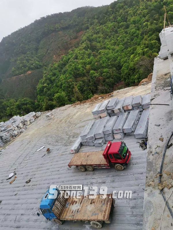 立鼎石業(yè)主營安徽芝麻黑、金寨芝麻黑(金寨黑)花崗巖