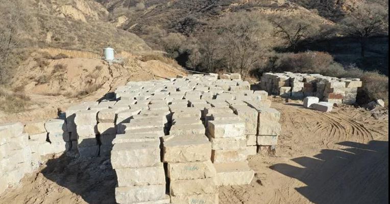 山西忻州市靜樂縣黃金麻石材產區和產品介紹