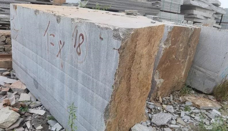 山東濟寧鄒城市石材產業園依托“谷山灰”、“槐花綠”石材品種開工