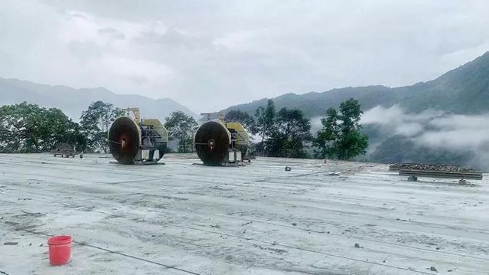 廣西青石桂林龍勝縣輝綠巖石材礦山及超大荒料欣賞!