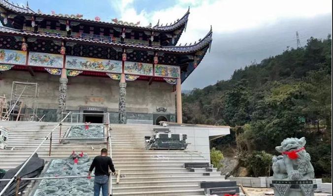 廣西青石桂林龍勝縣輝綠巖石材礦山及超大荒料欣賞!