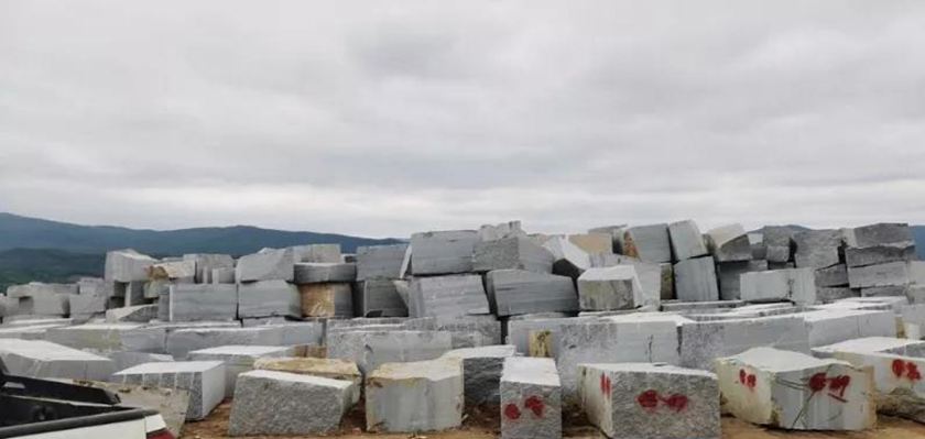 黑龍江省林口縣石材產區龍爪鎮芝麻灰花崗巖及礦山欣賞!