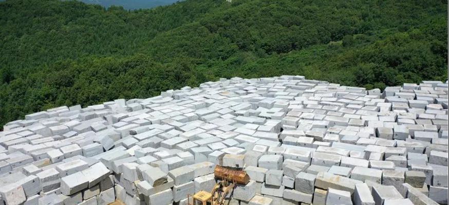 黑龍江省林口縣石材產區龍爪鎮芝麻灰花崗巖及礦山欣賞!