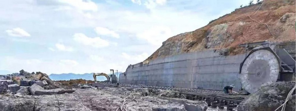 石材新礦!貴州省畢節(jié)市赫章縣夜郎黑(新中國(guó)黑)石材欣賞!