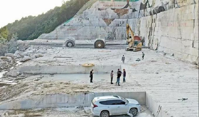湖南省郴州市花崗巖產區臨武縣世貿白金(鉑金灰),世紀金麻礦山及石材欣賞