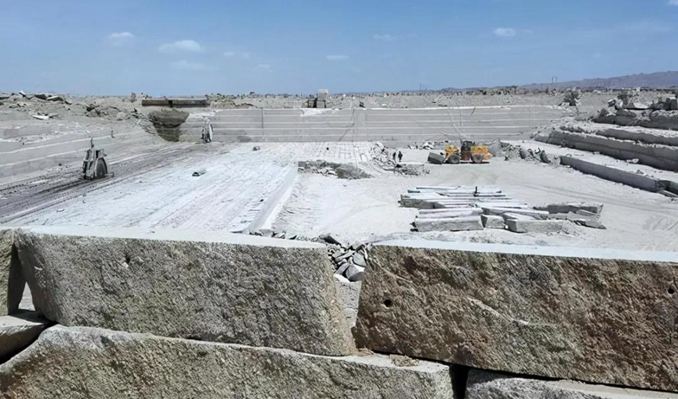 甘肅省敦煌花崗巖礦山欣賞(附漠玉煌,莫高金/漠玉黃,金鉆麻石材品種圖)