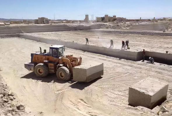 甘肅省敦煌花崗巖礦山欣賞(附漠玉煌,莫高金/漠玉黃,金鉆麻石材品種圖)