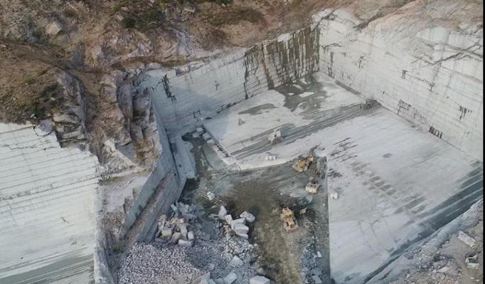 國產進口石材之幻彩紅(加州紅龍)石材欣賞!