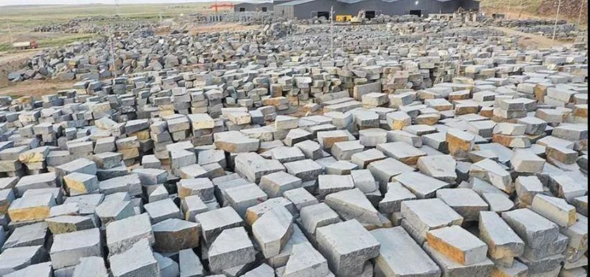 內蒙古烏拉特中旗聯社與當地石材行業商會初步達成信貸合作意向,附黑石產品欣賞!