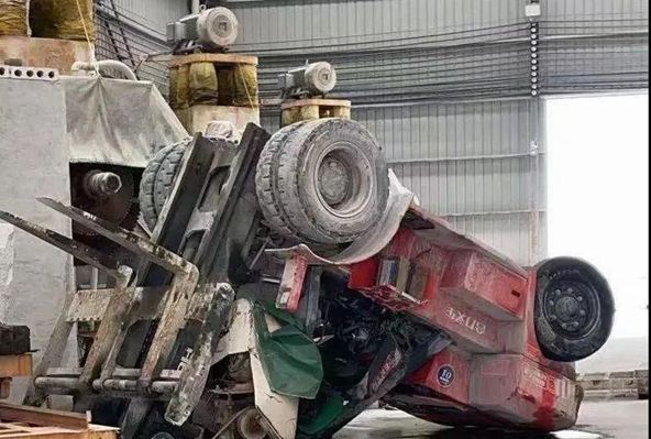 麻城石材工人砸廠事件持續(xù)發(fā)酵，警方已介入調(diào)查！兩敗俱傷，得不償失！