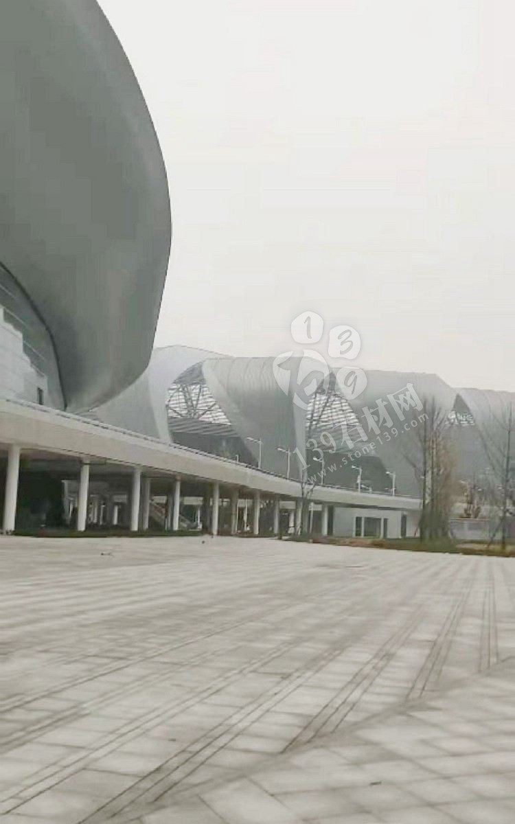 【麻城盛鑫石材】主營湖北芝麻白603、芙蓉白602、外墻干掛、地鋪、路沿石等異形板材