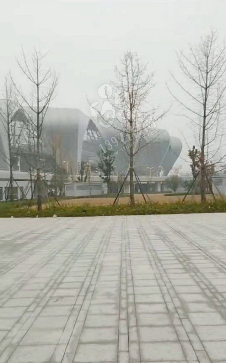 【麻城盛鑫石材】主營湖北芝麻白603、芙蓉白602、外墻干掛、地鋪、路沿石等異形板材