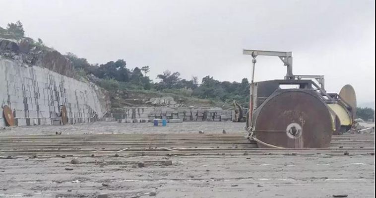 海南芝麻黑礦山產區-屯昌縣花崗巖礦區和(海金剛、金點灰麻)石材欣賞