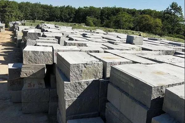 海南芝麻黑礦山產區-屯昌縣花崗巖礦區和(海金剛、金點灰麻)石材欣賞