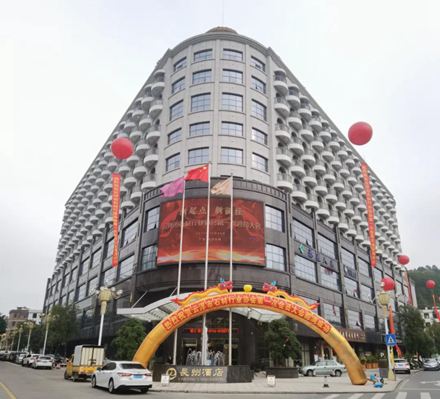 科特機械有限公司總經(jīng)理:陳思揚 當選云浮市石材行業(yè)協(xié)會會長!