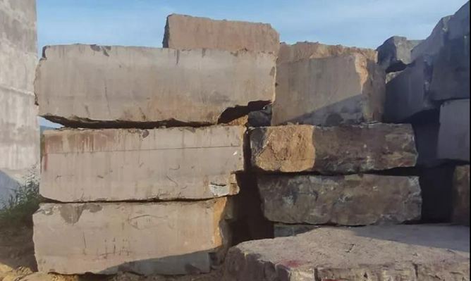 重慶市酉陽縣黑石新礦產(chǎn)品新中國黑石材欣賞！