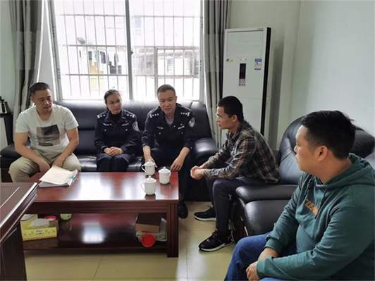 鐘山縣(廣西芝麻黑產地)警方成功偵破!擅自占用林地開采花崗巖石材案件