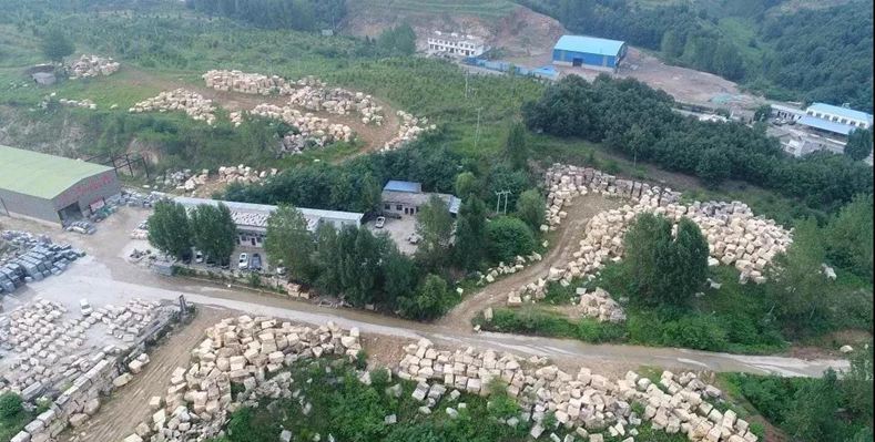 河南石灰石產地內鄉新德國米黃