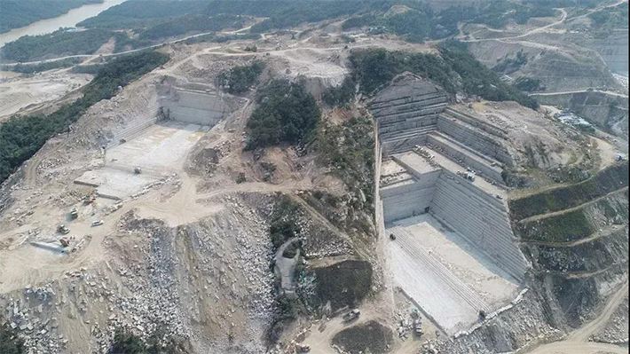 河南信陽羅山縣石材品:黃金麻、銹石、蝦紅、電解黃板、卡拉麥里金欣賞