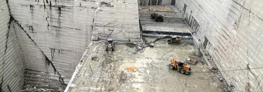 遼寧省莊河市太平嶺鄉(xiāng)青林村花崗巖:芝麻白G603石材欣賞