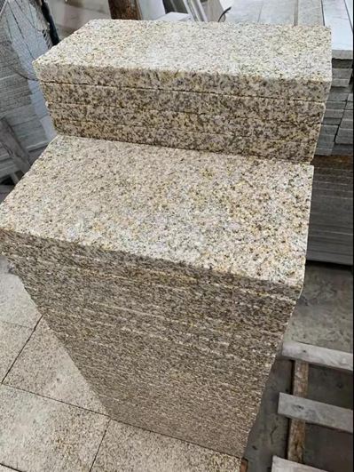 新形勢下山東汶上黃銹石廠家也在逐年規劃范發展!