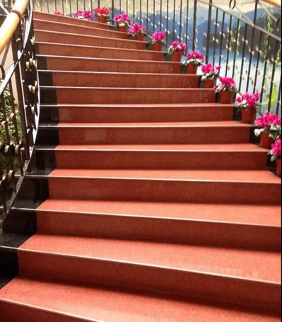 四川雅安滎經(jīng)縣石材產(chǎn)品中國(guó)紅、滎經(jīng)紅、雅蒙黑石材