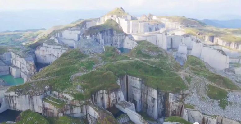 圖賞封礦后的福建最大石材礦山——長泰吳田山！