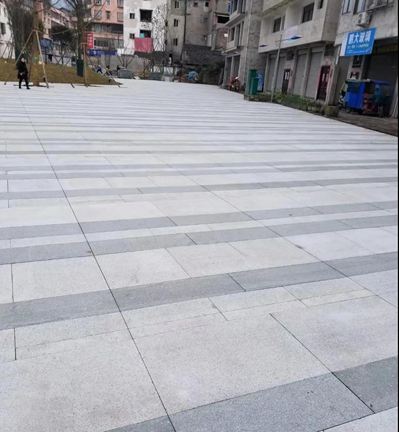 四川芝麻黑花崗巖產區石棉縣礦山及石材欣賞！