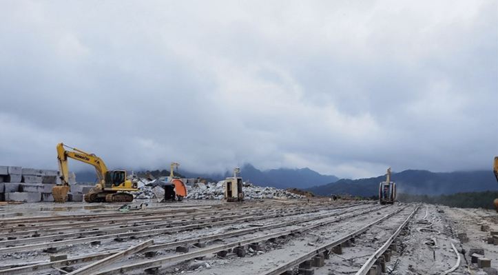 安徽芝麻灰石材產(chǎn)地旌德縣花崗巖礦山及灰麻石材欣賞!