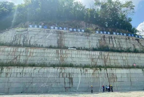 陜西石材產區安康白河縣石材資源和石材產品（夢幻彩云、青石、盤古綠）介紹