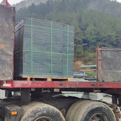 四川青石成品裝車發貨到綿陽