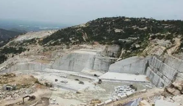 浙江桐廬(芝麻黑產地):6月底自然石堆場打破石出清,加速推進石材行業整治 浙江芝麻黑桐廬礦山