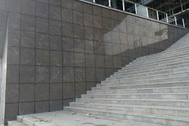 花崗石浪淘沙石材的干掛施工方法? 花崗巖干掛墻面