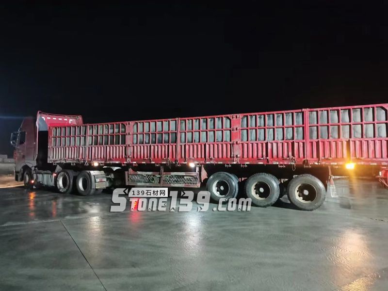 【洪興石材】主營河南泌陽芝麻白、芝麻灰、泌陽紅、芝麻黑、黃銹石、白麻、路沿石、花崗巖異形石等產品