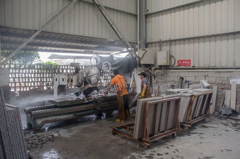 新盛泰石業主營印度進口花崗巖印度藍、金茂藍、蘭珍珠、英國棕、安哥拉黑、巴西進口花崗巖淺紫點、加州金麻