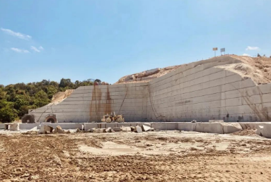 2022高時石材集團最新收購位于廣東紫金縣新芭拉白礦山 廣東新巴拉白花崗巖