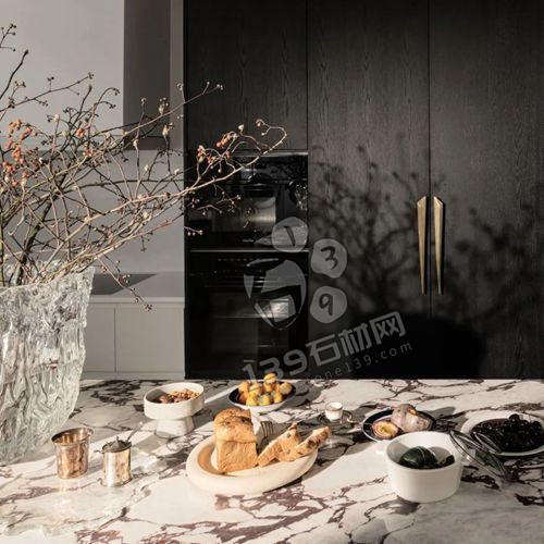 寶格麗大理石(卡拉卡塔紫)