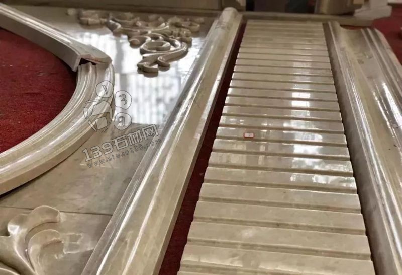 奧特曼米黃大理石羅馬背景墻排版過程賞析!