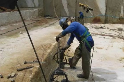 干貨分享給家里有礦的石材小伙伴:石材礦山開采工藝與設備解析 石材礦山開采工藝與設備解析