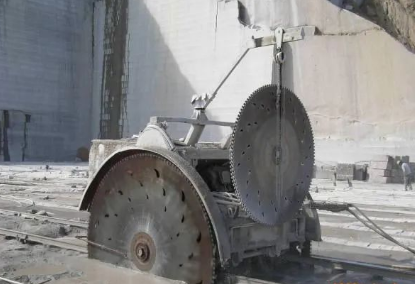 干貨分享給家里有礦的石材小伙伴:石材礦山開采工藝與設備解析 石材礦山開采工藝與設備解析