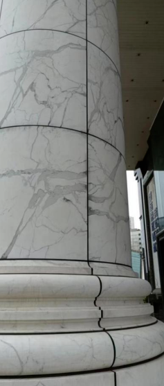 意大利雪花白大理石就是這么傲嬌 20多年的工程了柱子還沒發黃 雪花白大理石柱子武漢石材工程