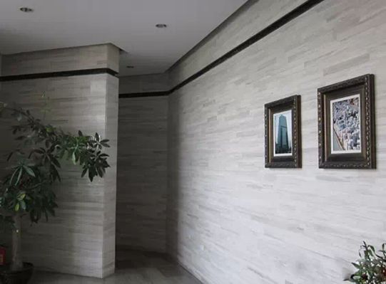 國產木紋大理石之白木紋與咖啡木紋對比