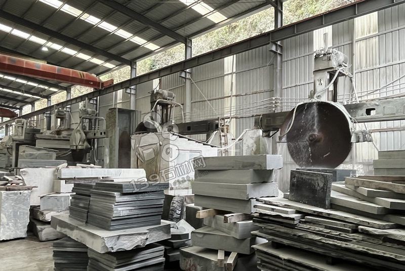 四川萬(wàn)源青石 嘉利石材廠