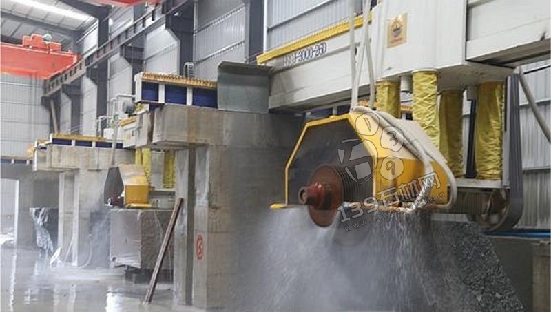 廣西鐘山芝麻黑荒料(廠礦一體)