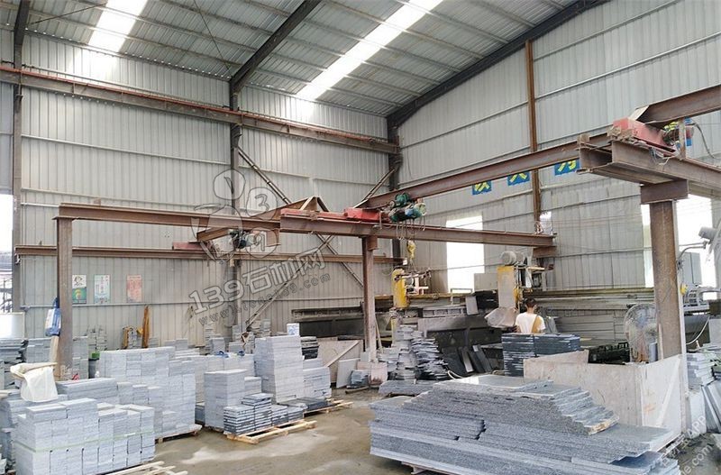 廣西鐘山芝麻黑荒料(廠礦一體)