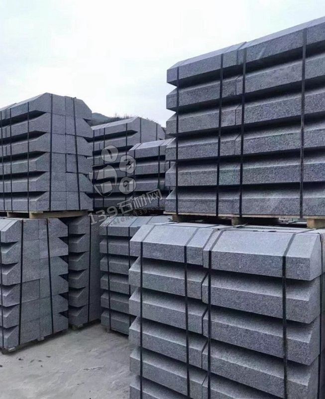 廣西鐘山芝麻黑荒料(廠礦一體)