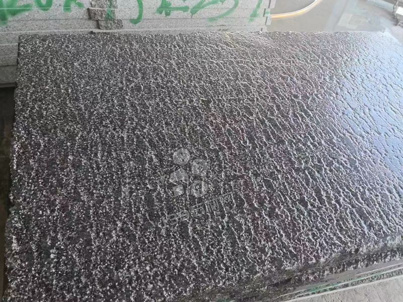 廣西芝麻黑礦山開采、金宏石業鐘山青(廠礦一體)