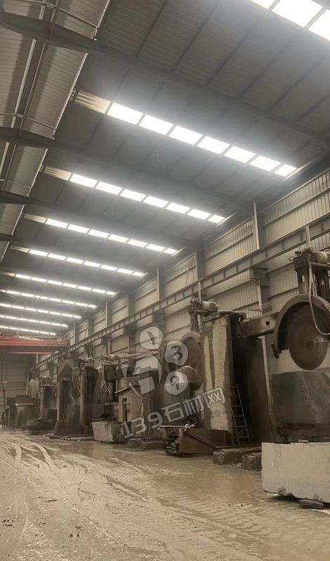 廣西芝麻黑礦山開采、金宏石業鐘山青(廠礦一體)