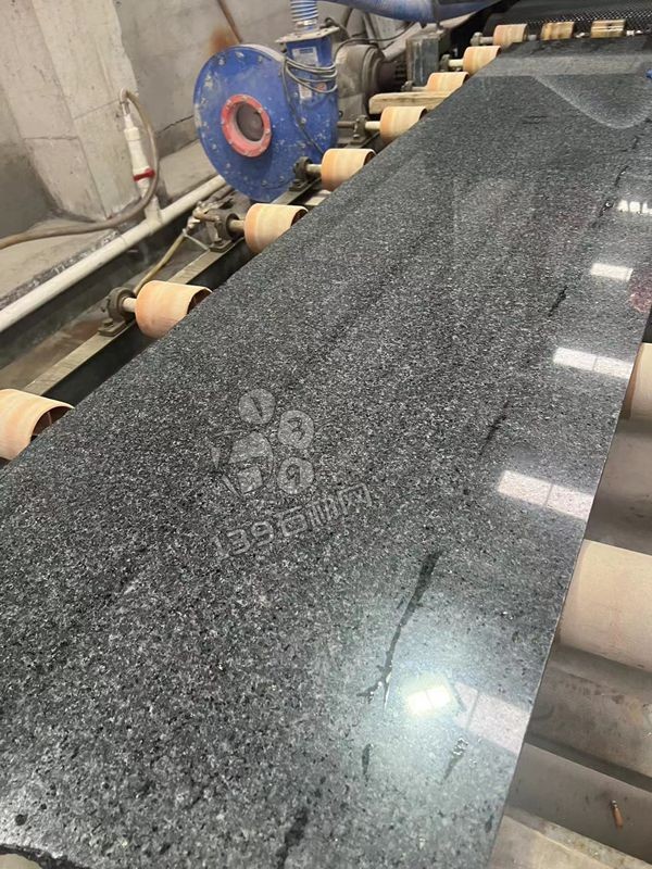 廣西芝麻黑礦山開采、金宏石業鐘山青(廠礦一體)